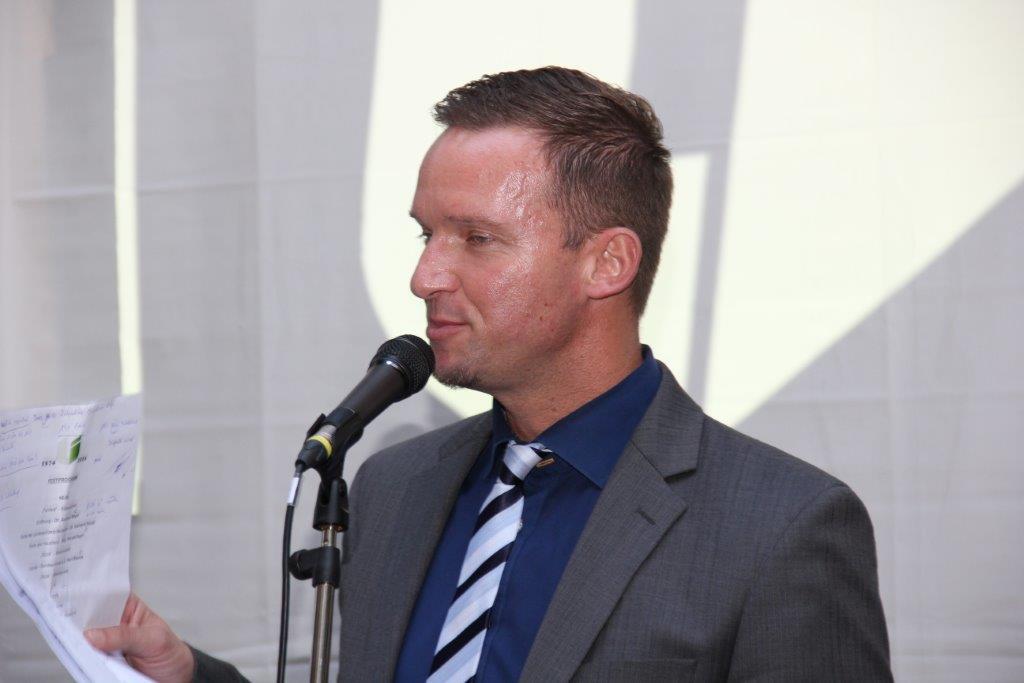 Moderator Roman Hahslinger (1)
