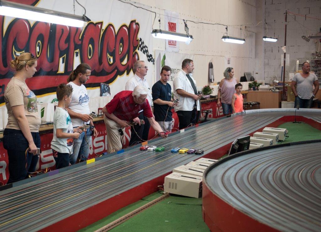 2017-06-02 2017_06_02 UI Slot Car Rennen @ LPD Wien034