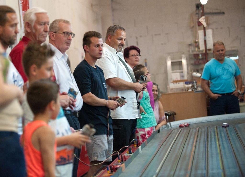 2017-06-02 2017_06_02 UI Slot Car Rennen @ LPD Wien050