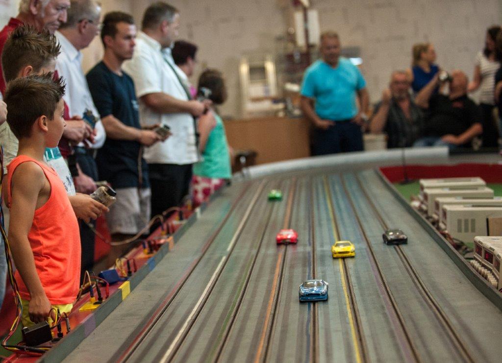 2017-06-02 2017_06_02 UI Slot Car Rennen @ LPD Wien051