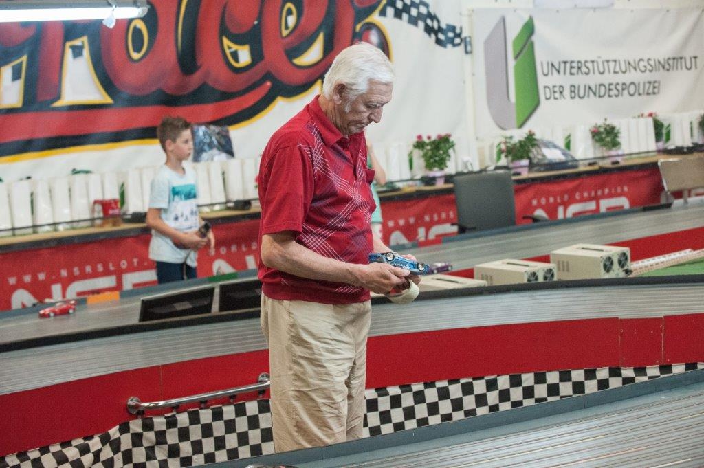 2017-06-02 2017_06_02 UI Slot Car Rennen @ LPD Wien075