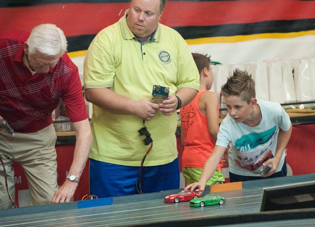 2017-06-02 2017_06_02 UI Slot Car Rennen @ LPD Wien085