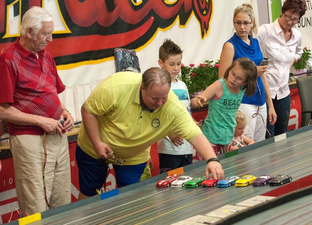 2017-06-02 2017_06_02 UI Slot Car Rennen @ LPD Wien095