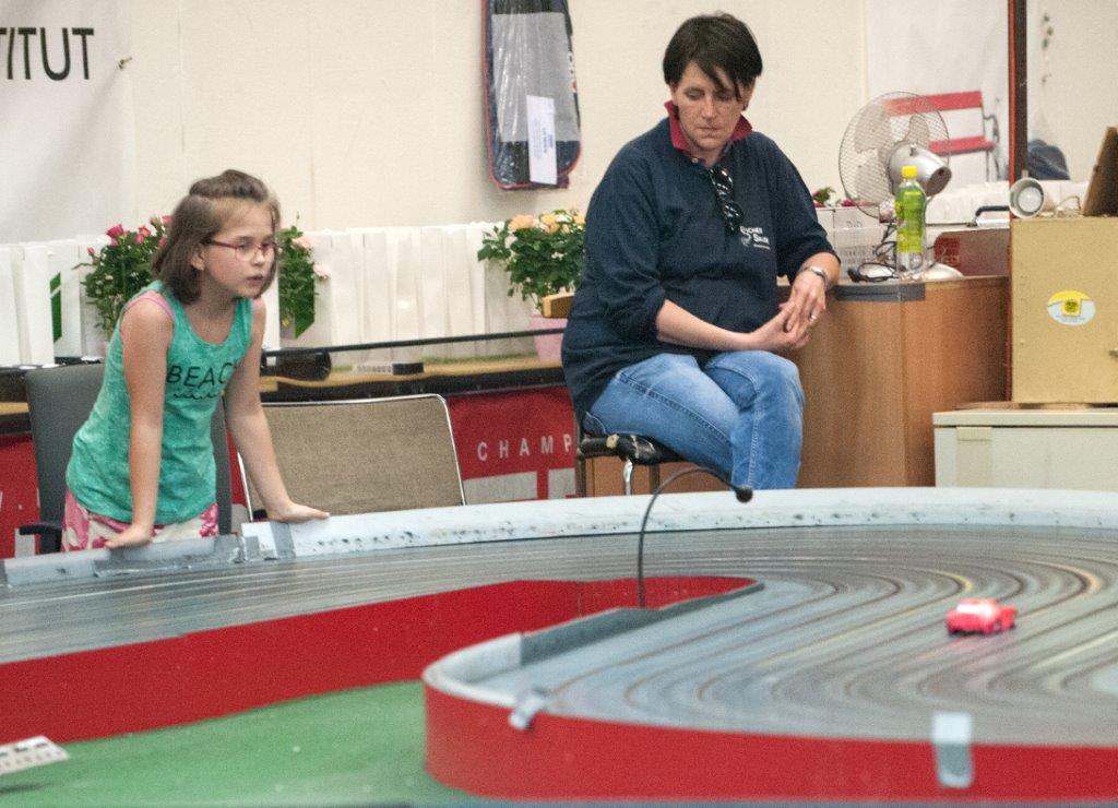 2017-06-02 2017_06_02 UI Slot Car Rennen @ LPD Wien152