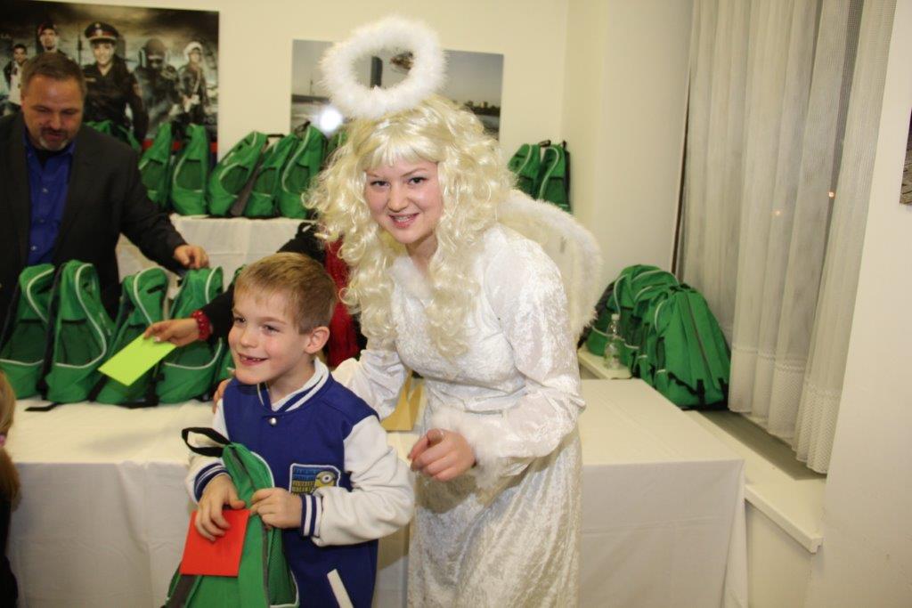UI-Kinderweihnachtsfeier_2015 (226)