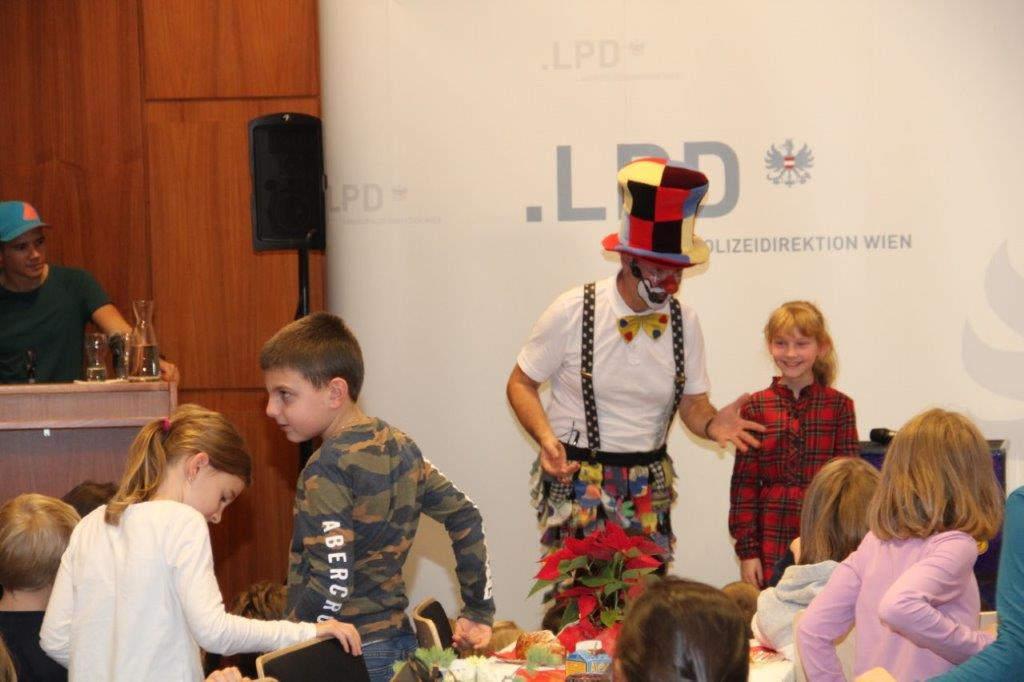 UI_Kinderweihnachtsfeier_2019 (88)