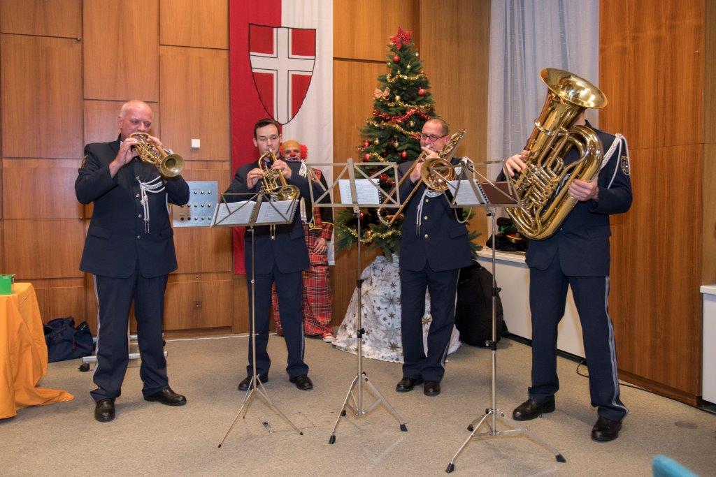 UI Weihnachtsfeier 022�Andreas Riegler