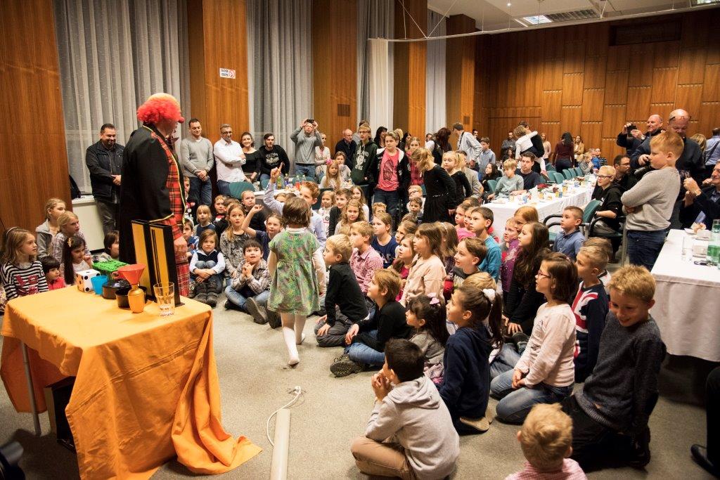 UI Weihnachtsfeier 050�Andreas Riegler