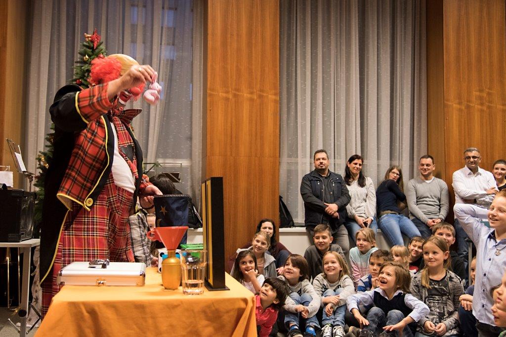 UI Weihnachtsfeier 057�Andreas Riegler