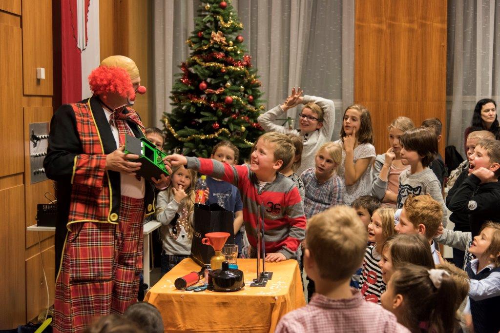 UI Weihnachtsfeier 070�Andreas Riegler