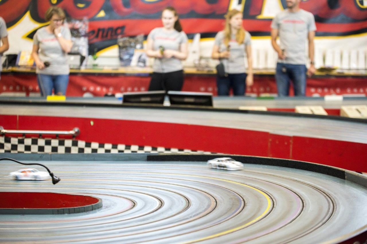 2018-06-15 UI Slot Car Rennen 035 @ Gerhartl-Sinzinger Dietmar.jpg