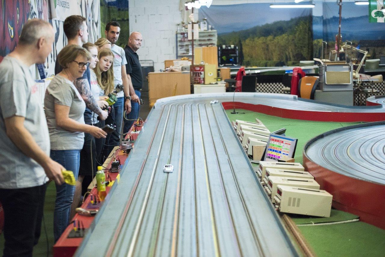 2018-06-15 UI Slot Car Rennen 041 @ Gerhartl-Sinzinger Dietmar.jpg