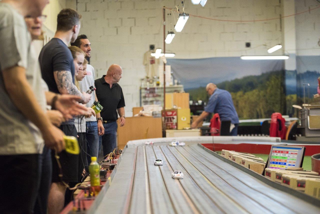2018-06-15 UI Slot Car Rennen 042 @ Gerhartl-Sinzinger Dietmar.jpg