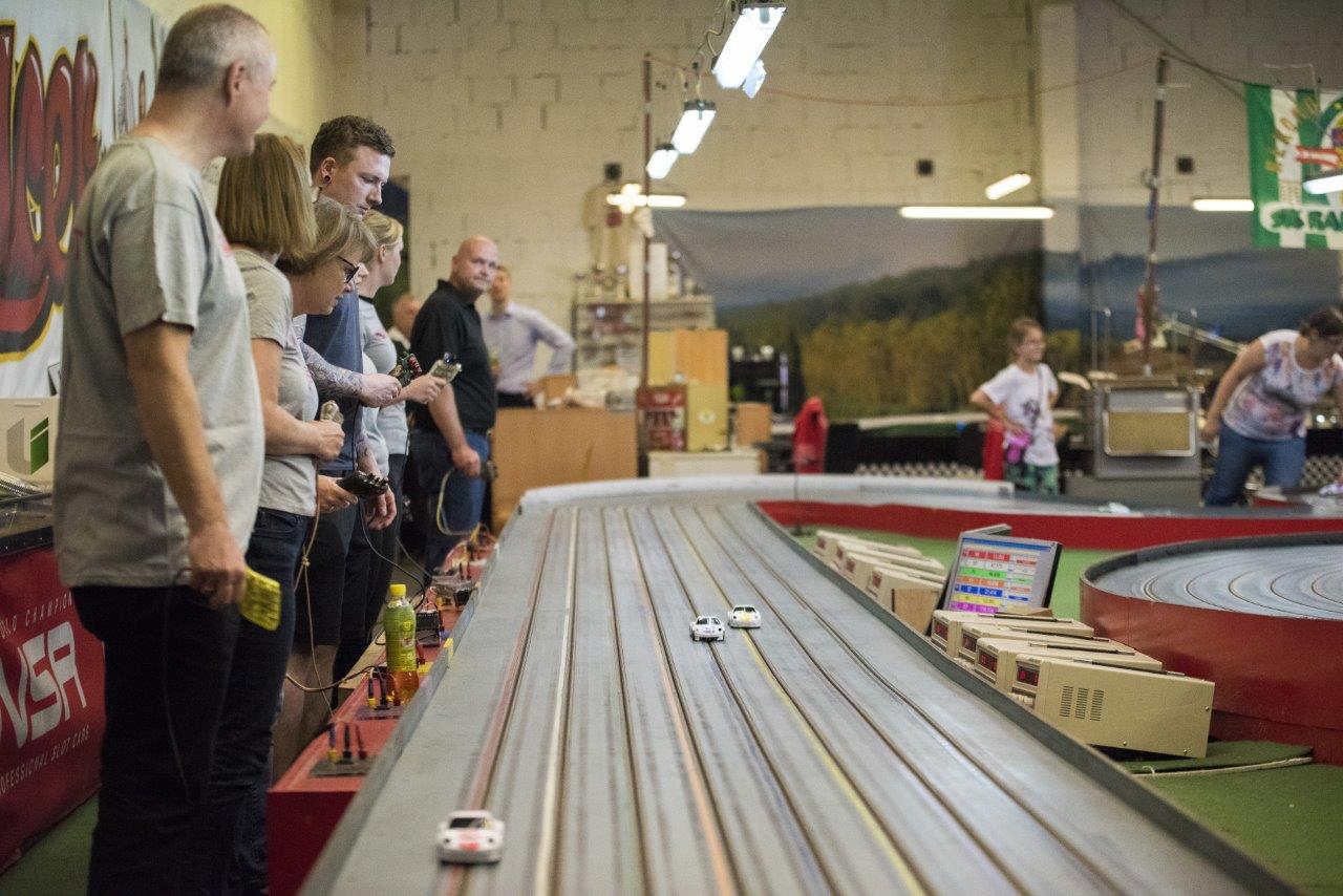 2018-06-15 UI Slot Car Rennen 045 @ Gerhartl-Sinzinger Dietmar.jpg