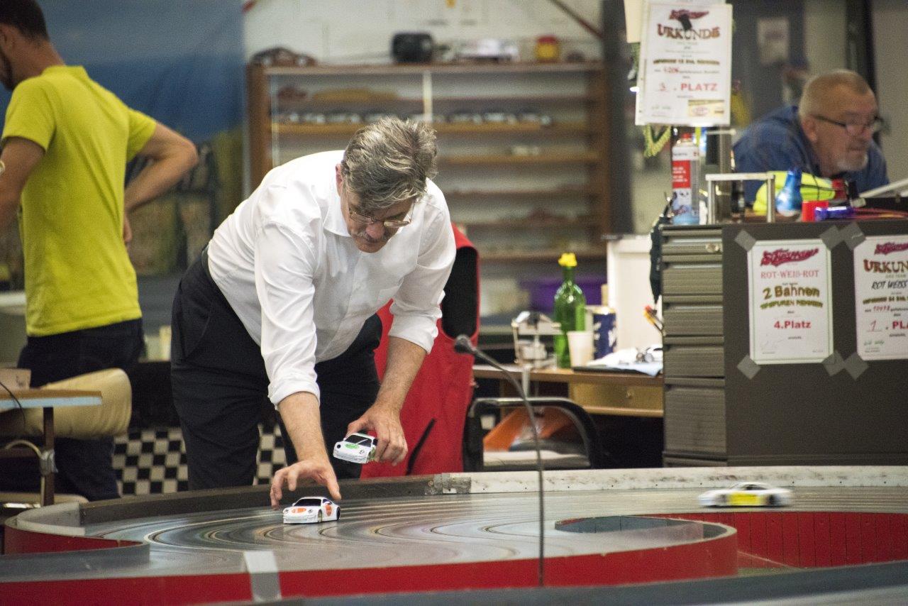 2018-06-15 UI Slot Car Rennen 051 @ Gerhartl-Sinzinger Dietmar.jpg