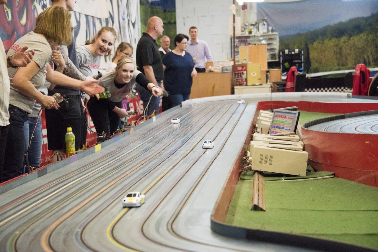 2018-06-15 UI Slot Car Rennen 053 @ Gerhartl-Sinzinger Dietmar.jpg