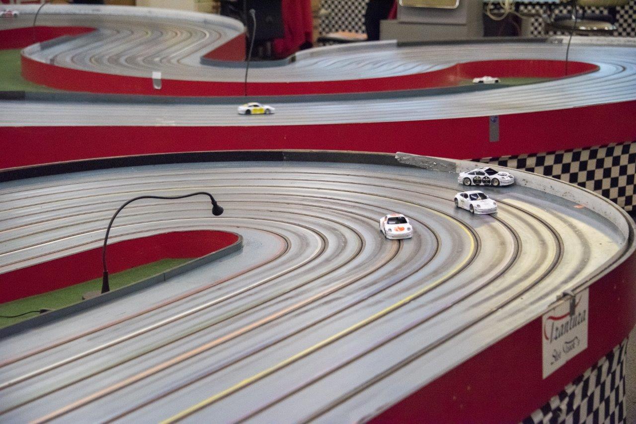 2018-06-15 UI Slot Car Rennen 060 @ Gerhartl-Sinzinger Dietmar.jpg
