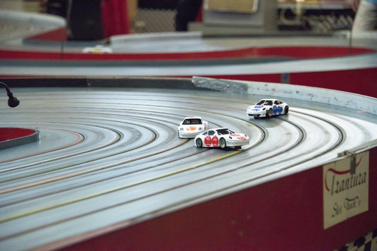 2018-06-15 UI Slot Car Rennen 073 @ Gerhartl-Sinzinger Dietmar.jpg