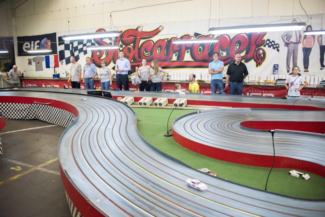 2018-06-15 UI Slot Car Rennen 083 @ Gerhartl-Sinzinger Dietmar.jpg