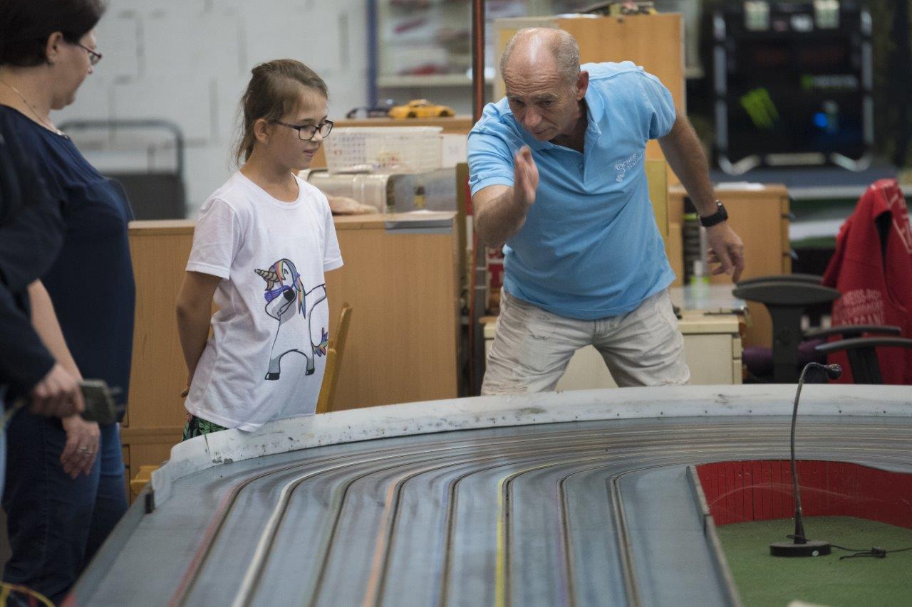 2018-06-15 UI Slot Car Rennen 103 @ Gerhartl-Sinzinger Dietmar.jpg