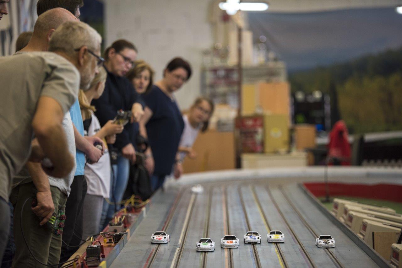 2018-06-15 UI Slot Car Rennen 106 @ Gerhartl-Sinzinger Dietmar.jpg