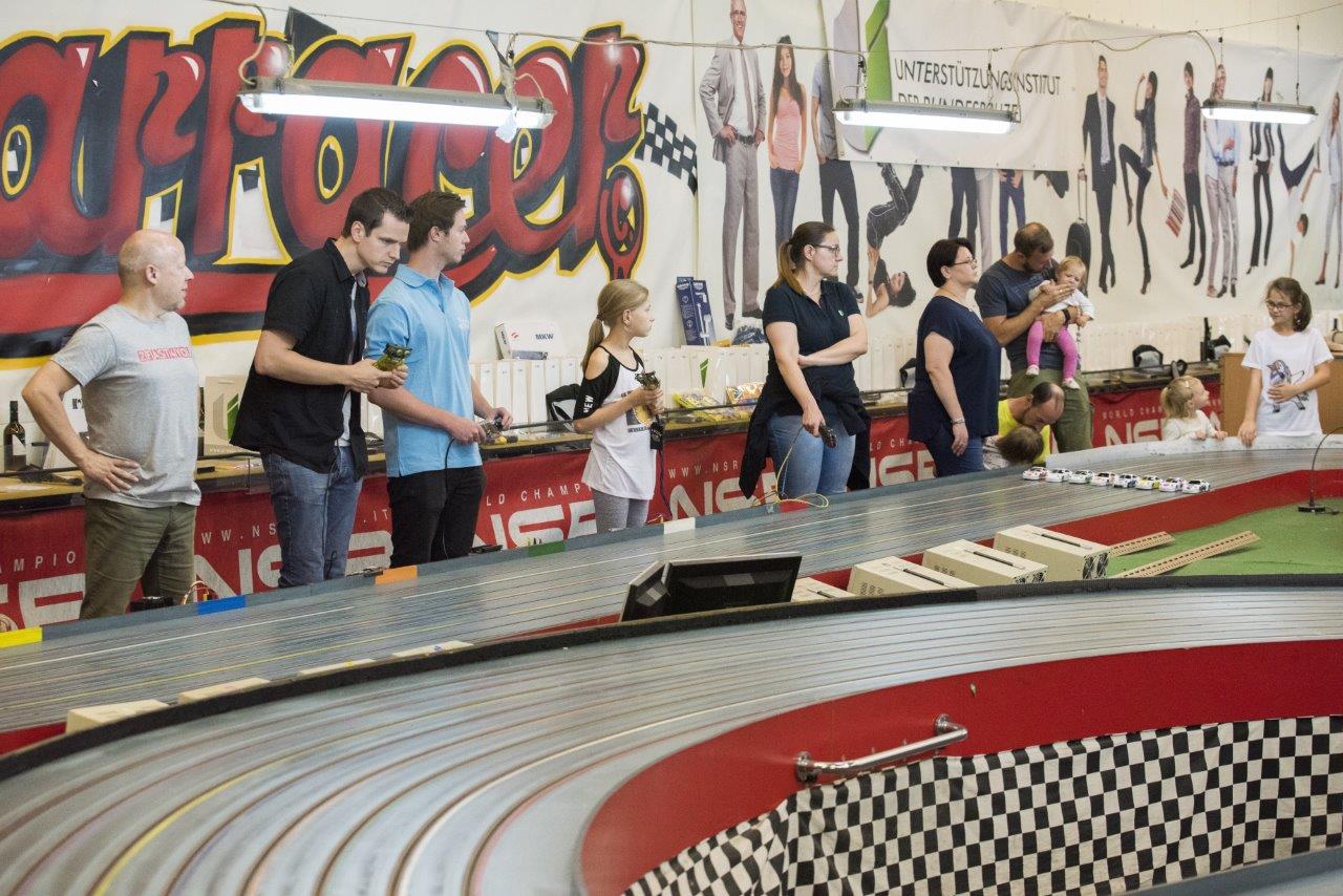 2018-06-15 UI Slot Car Rennen 120 @ Gerhartl-Sinzinger Dietmar.jpg