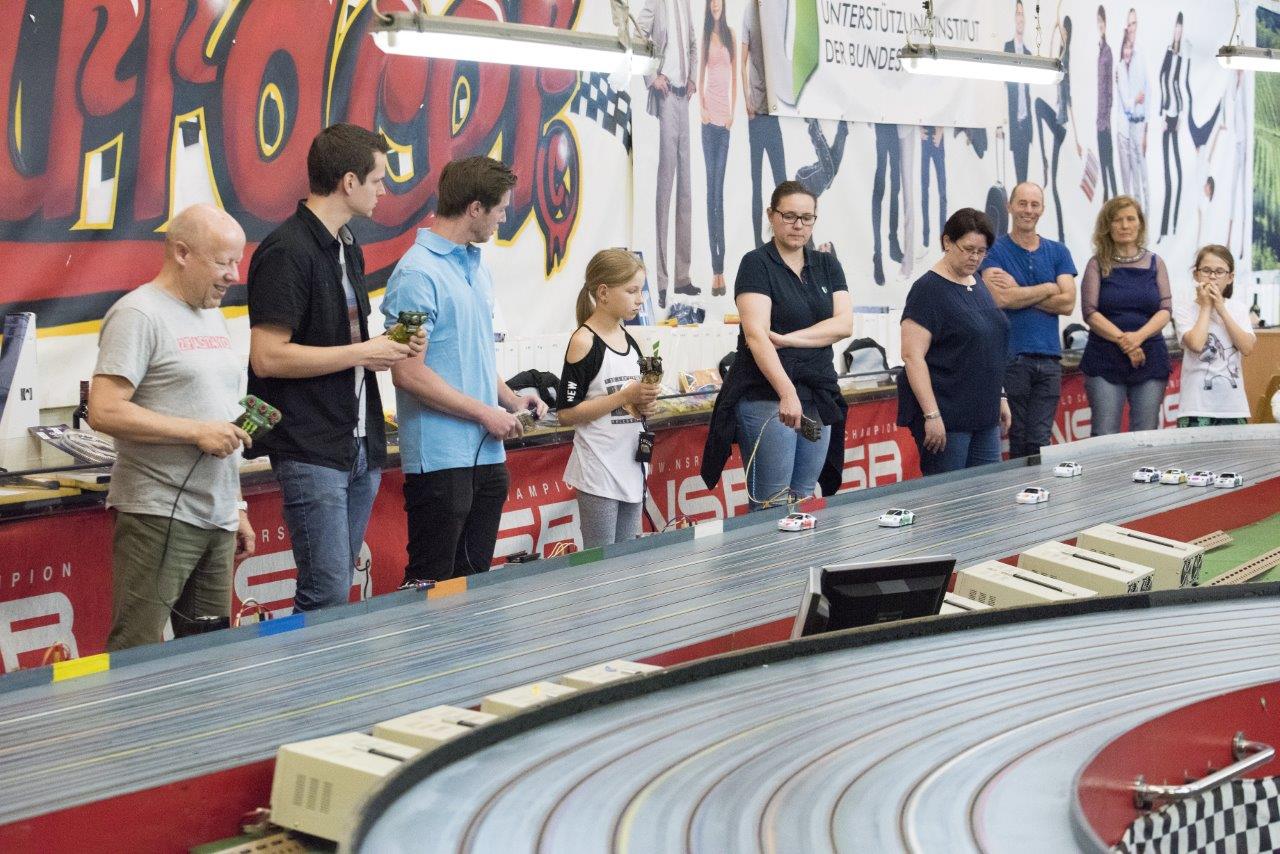 2018-06-15 UI Slot Car Rennen 124 @ Gerhartl-Sinzinger Dietmar.jpg