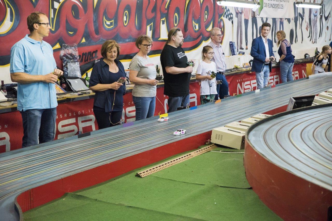 2018-06-15 UI Slot Car Rennen 178 @ Gerhartl-Sinzinger Dietmar.jpg