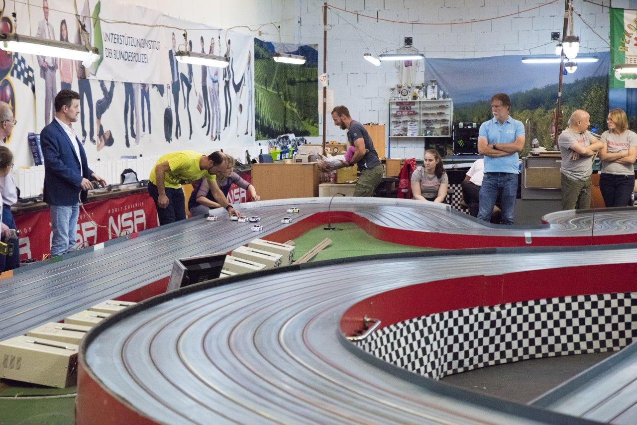 2018-06-15 UI Slot Car Rennen 182 @ Gerhartl-Sinzinger Dietmar.jpg
