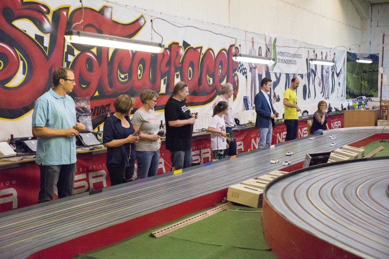 2018-06-15 UI Slot Car Rennen 185 @ Gerhartl-Sinzinger Dietmar.jpg