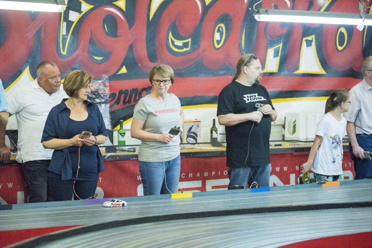 2018-06-15 UI Slot Car Rennen 196 @ Gerhartl-Sinzinger Dietmar.jpg