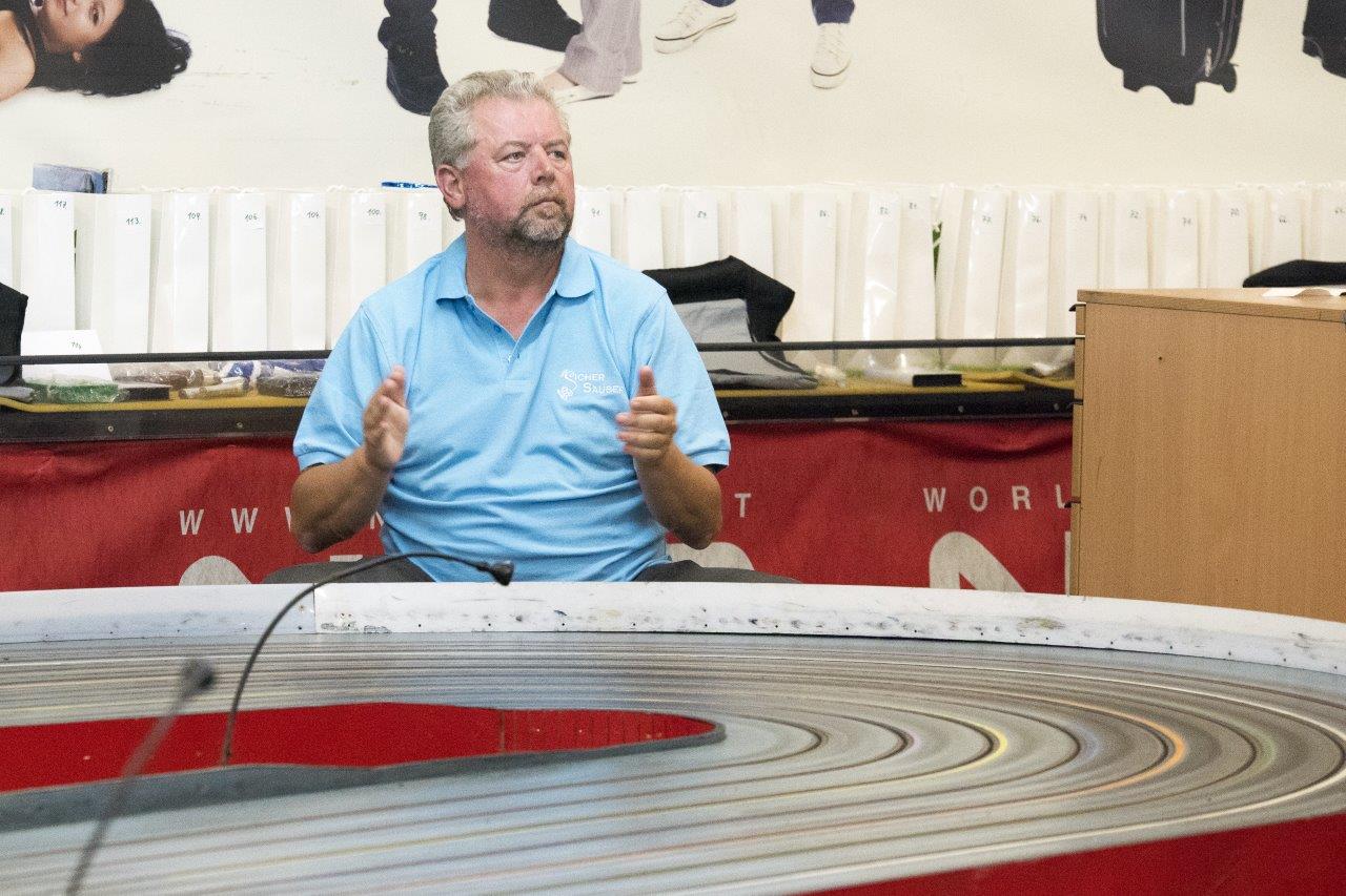 2018-06-15 UI Slot Car Rennen 237 @ Gerhartl-Sinzinger Dietmar.jpg