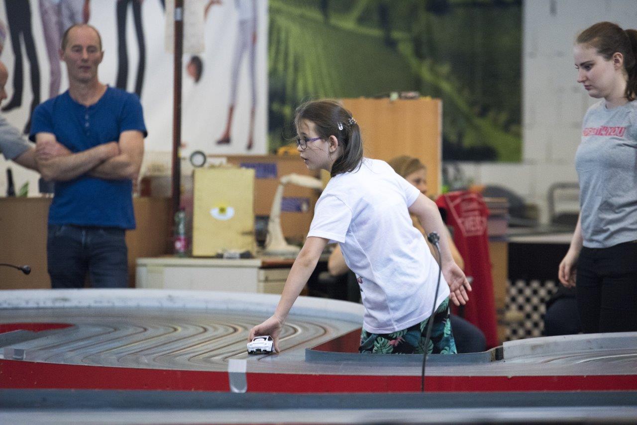 2018-06-15 UI Slot Car Rennen 261 @ Gerhartl-Sinzinger Dietmar.jpg
