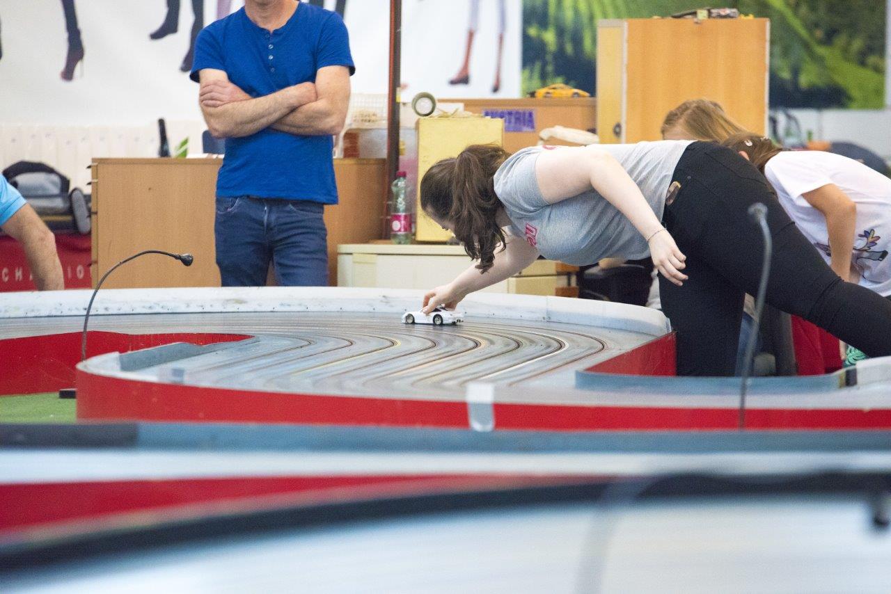 2018-06-15 UI Slot Car Rennen 262 @ Gerhartl-Sinzinger Dietmar.jpg