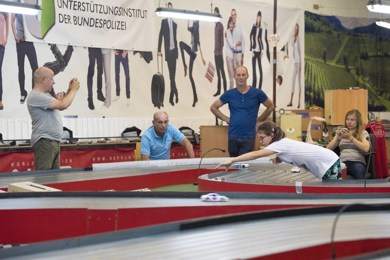 2018-06-15 UI Slot Car Rennen 265 @ Gerhartl-Sinzinger Dietmar.jpg