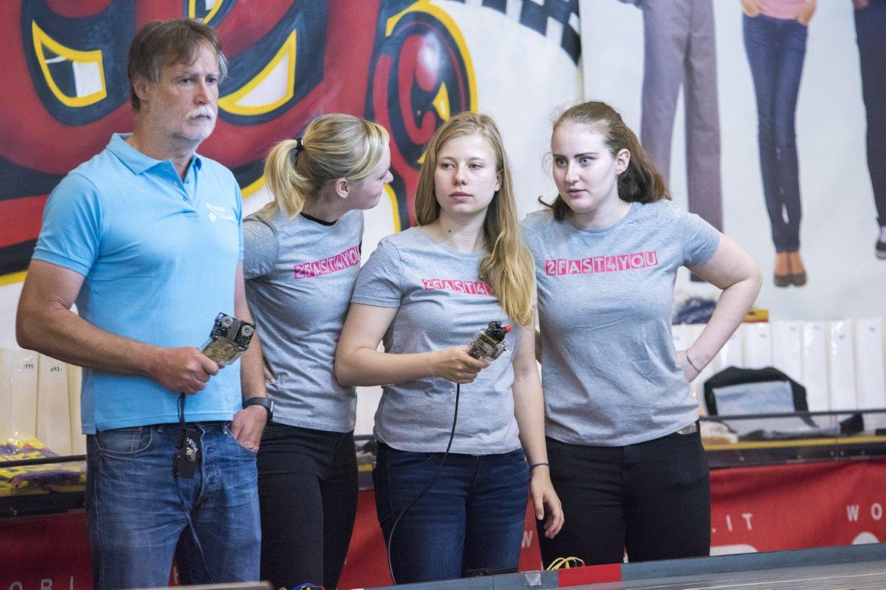 2018-06-15 UI Slot Car Rennen 275 @ Gerhartl-Sinzinger Dietmar.jpg