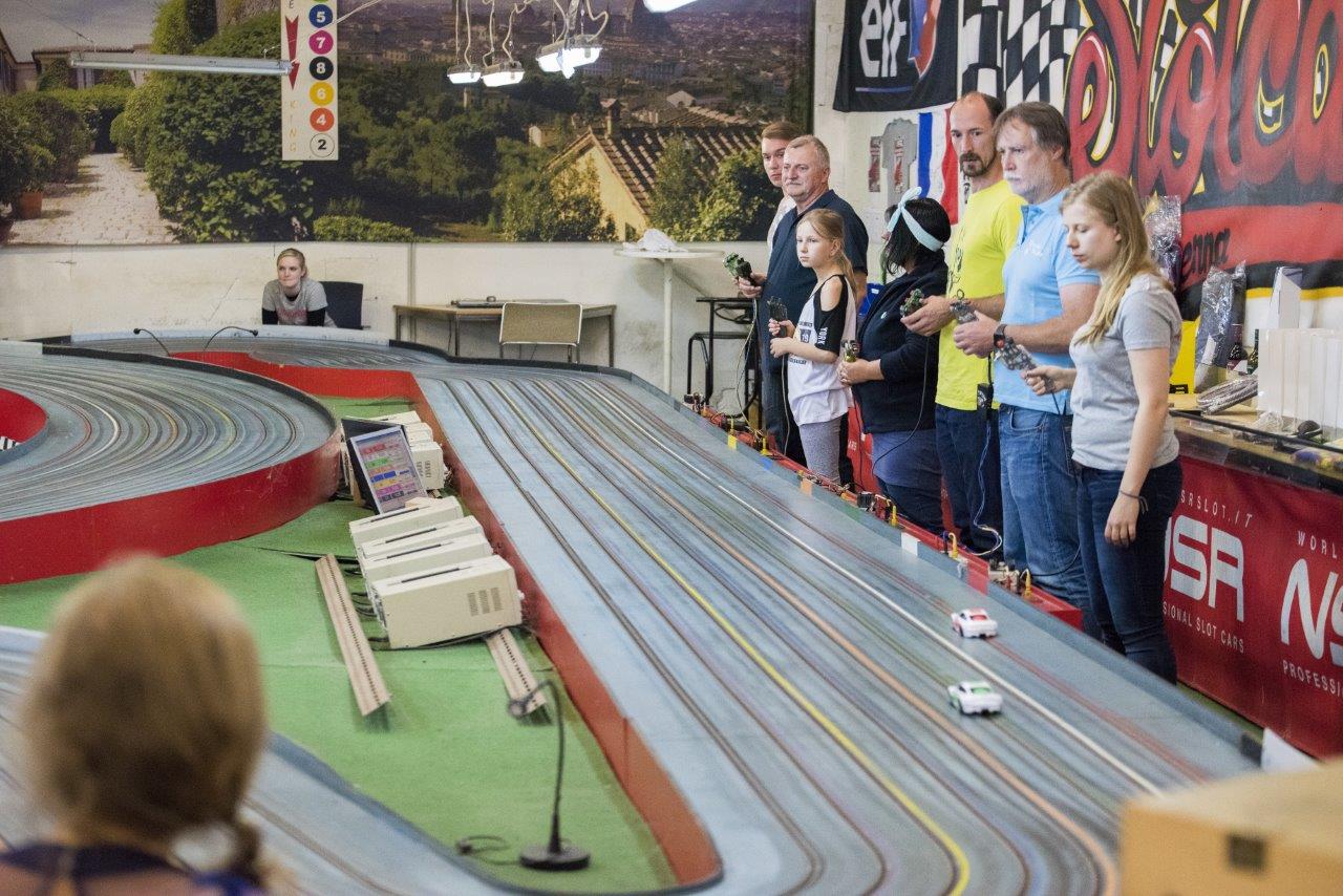 2018-06-15 UI Slot Car Rennen 292 @ Gerhartl-Sinzinger Dietmar.jpg