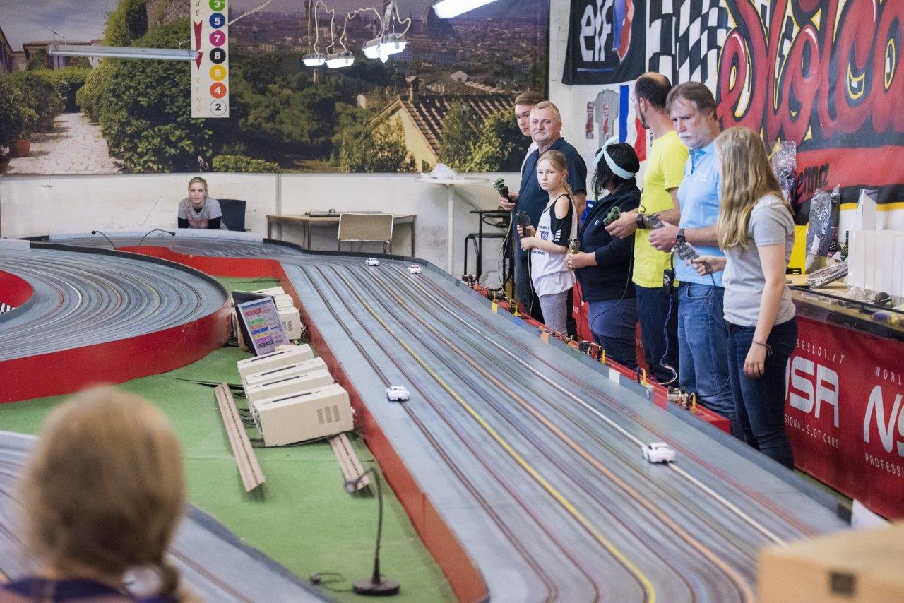 2018-06-15 UI Slot Car Rennen 293 @ Gerhartl-Sinzinger Dietmar.jpg