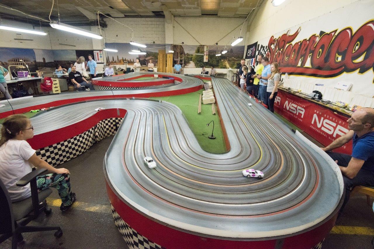 2018-06-15 UI Slot Car Rennen 298 @ Gerhartl-Sinzinger Dietmar.jpg