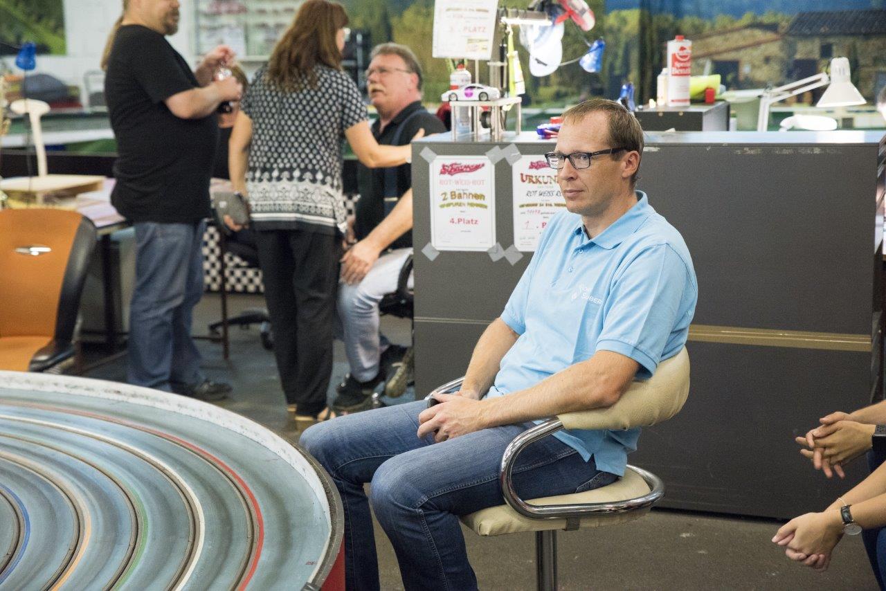 2018-06-15 UI Slot Car Rennen 321 @ Gerhartl-Sinzinger Dietmar.jpg