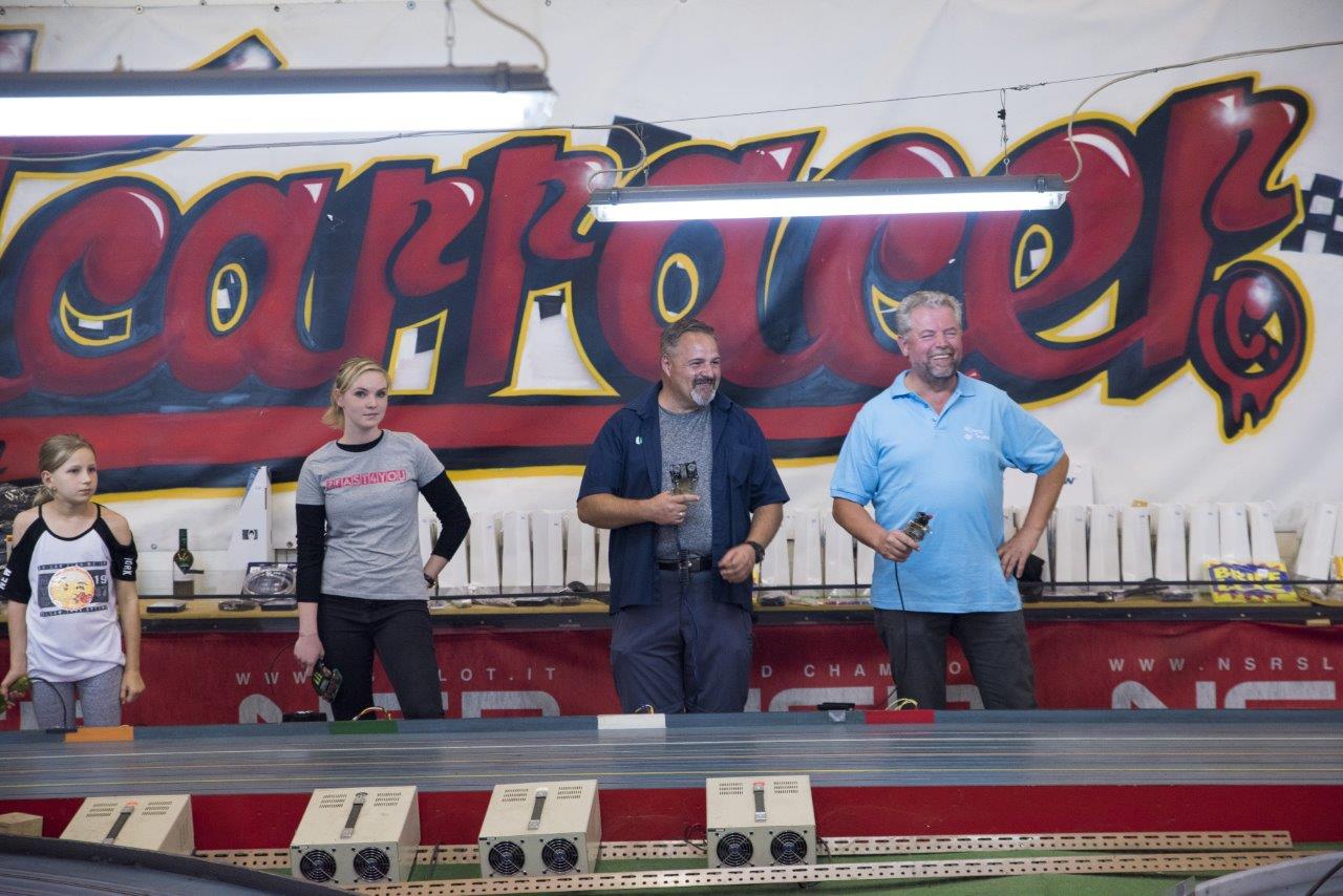 2018-06-15 UI Slot Car Rennen 327 @ Gerhartl-Sinzinger Dietmar.jpg