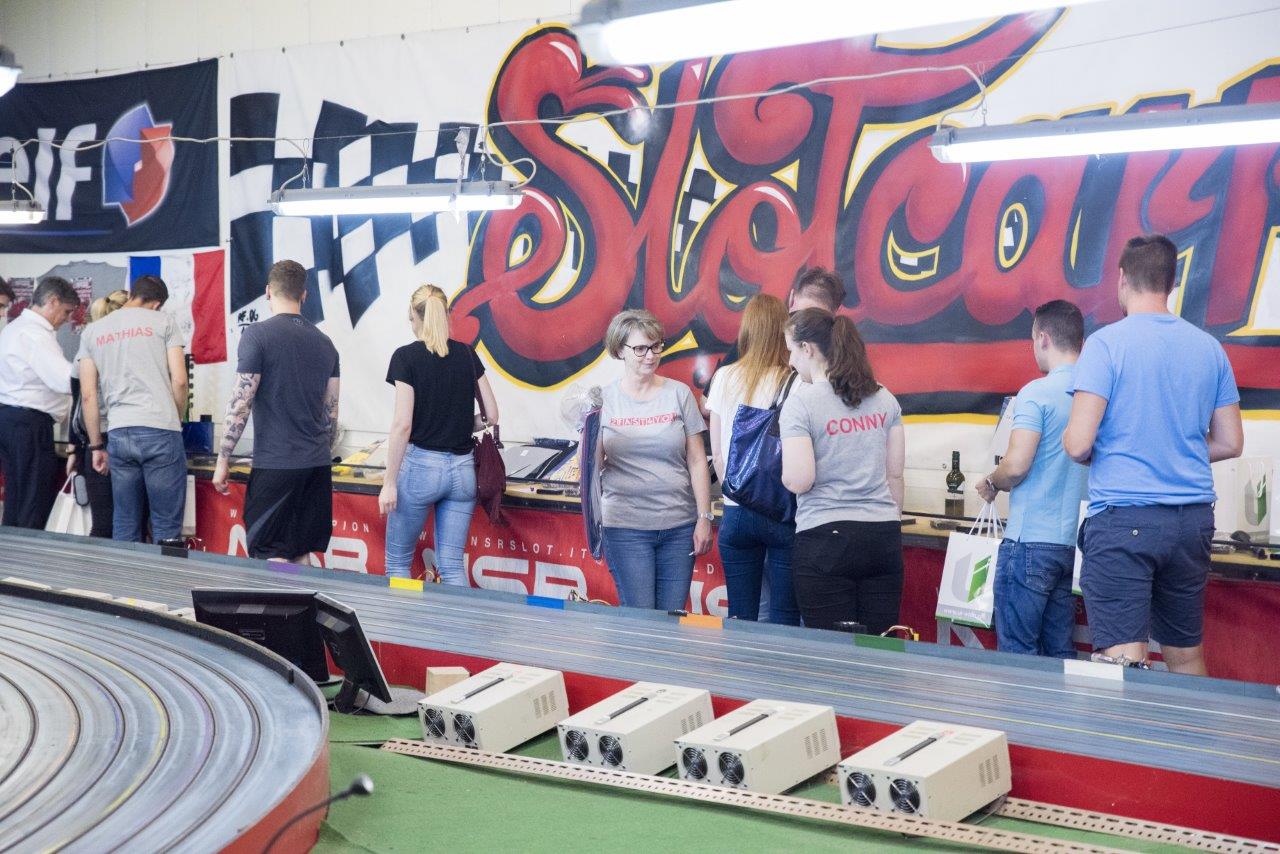 2018-06-15 UI Slot Car Rennen 334 @ Gerhartl-Sinzinger Dietmar.jpg