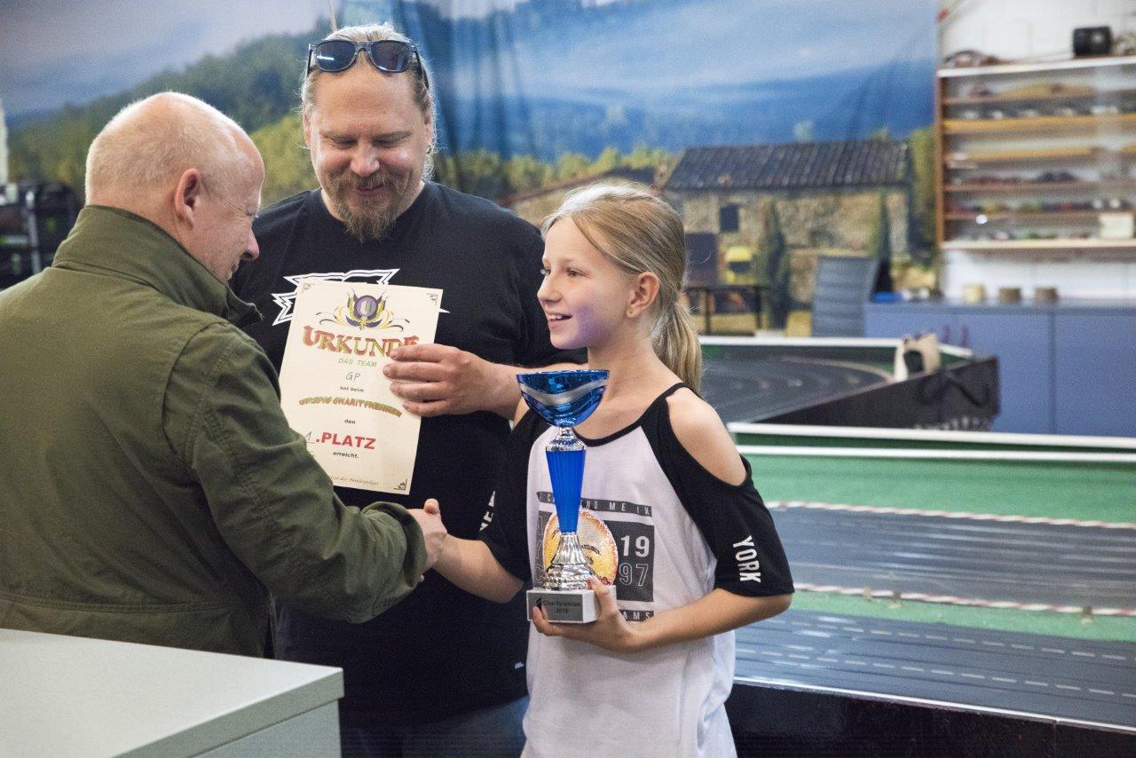 2018-06-15 UI Slot Car Rennen 385 @ Gerhartl-Sinzinger Dietmar.jpg