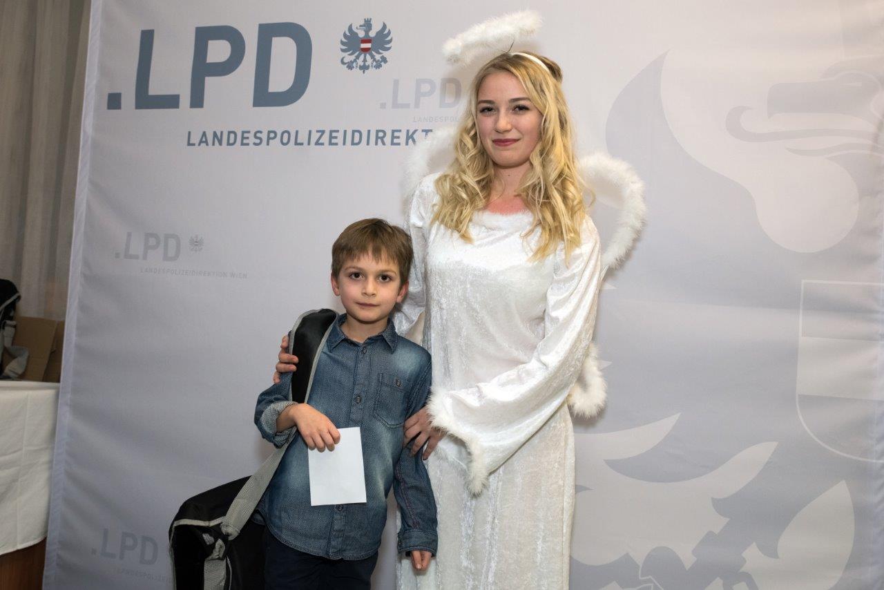 UI Kinderweihnachtsfeier 2017 145@Bernhard Elbe